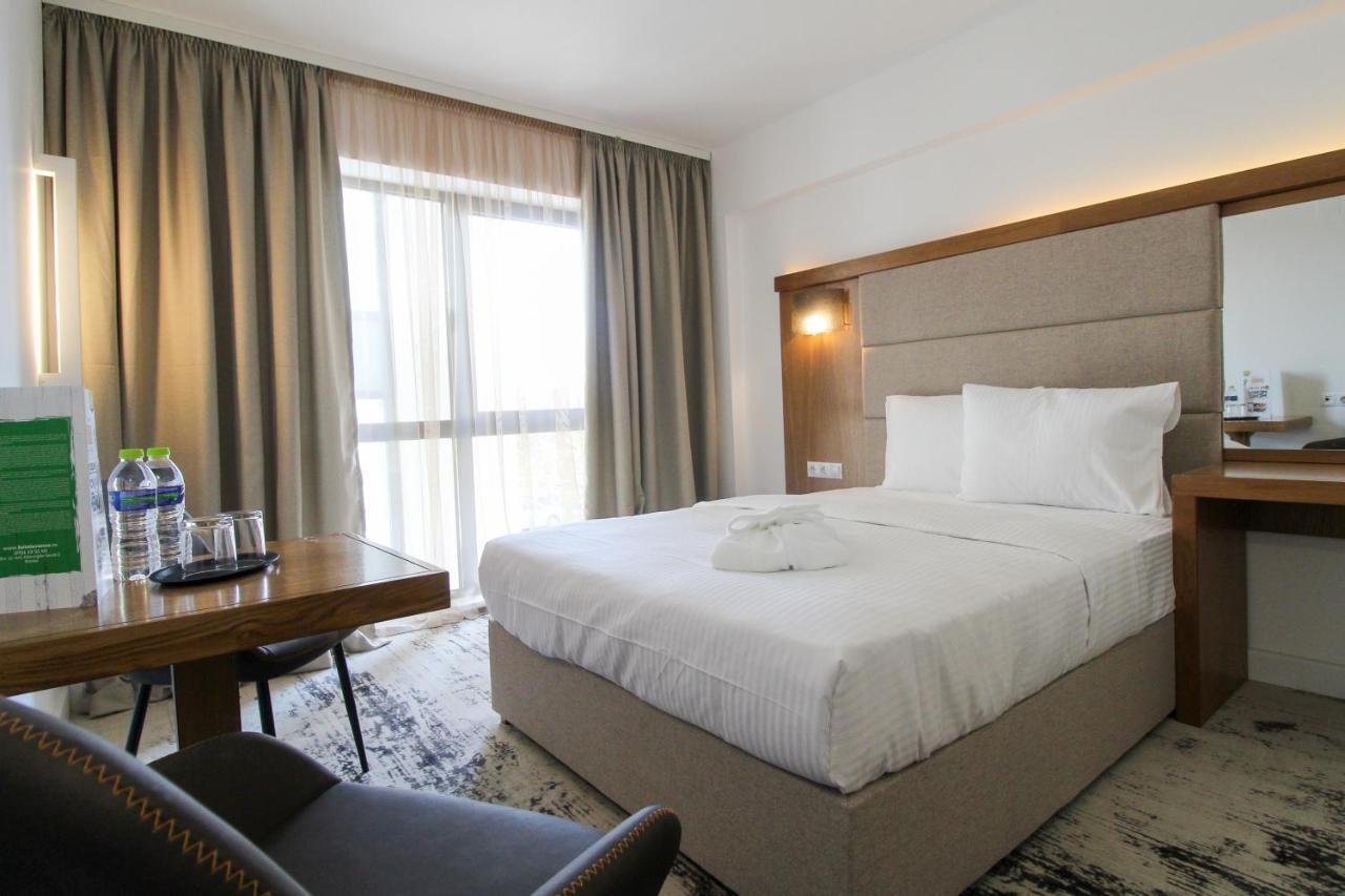 Avenue - Avenue Hotel 4*